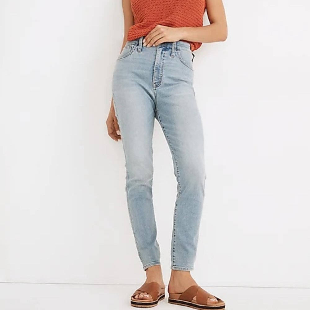 Madewell Curvy Roadtripper jean in Cadwell wash | Size 26
